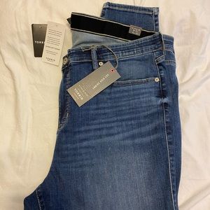 Torrid Sky High Skinny Jean